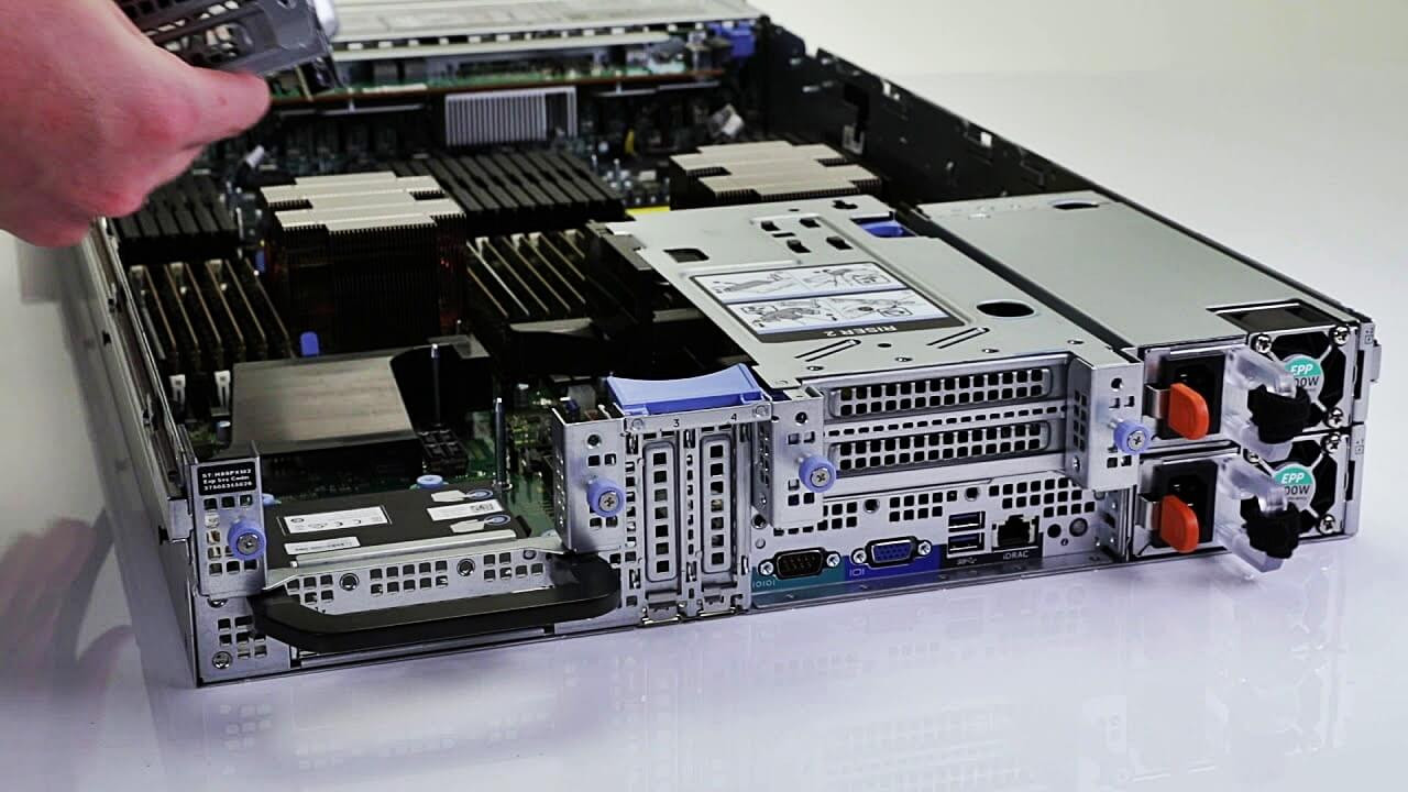R840 Servidor Dell PowerEdge 4 Processadores Físicos Intel Xeon Gold