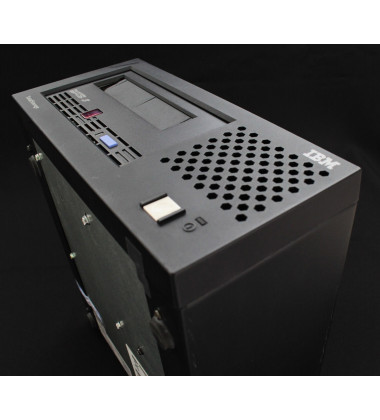 3580-L33 | Unidade de fita IBM LTO Ultrium 3 TotalStorage verical
